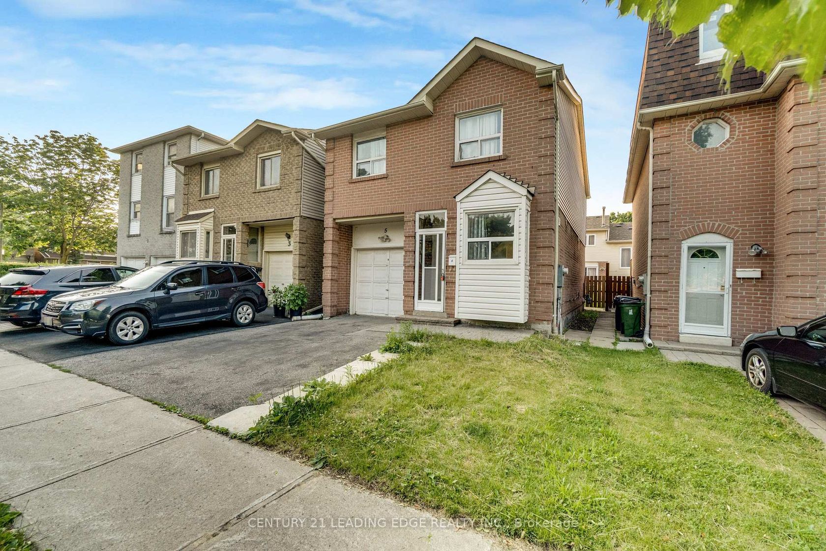 5 Kimbercroft Court, Malvern West, Toronto 
