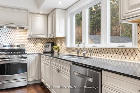 Photo 17 at 164 Morningside Avenue, Swansea, Toronto