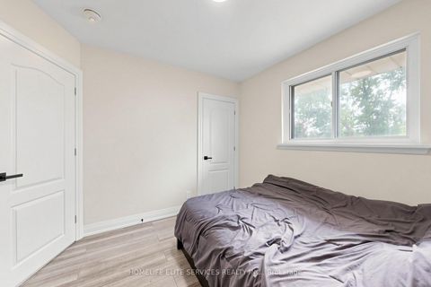 Photo 18 at 76 Gooderham Drive, Maryvale, Toronto