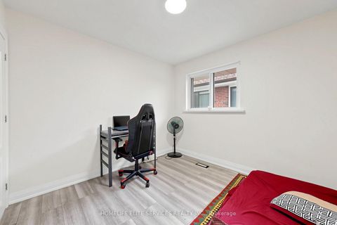 Photo 20 at 76 Gooderham Drive, Maryvale, Toronto