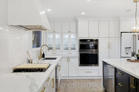 Photo 8 at 9 Noblewood Drive, Nobleton, King