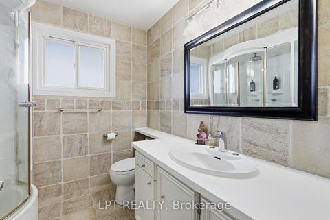 Photo 19 at 9 Noblewood Drive, Nobleton, King