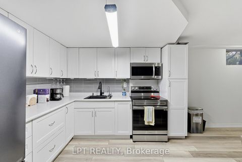 Photo 22 at 9 Noblewood Drive, Nobleton, King