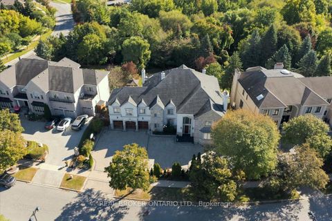 Photo 3 at 39 Dewbourne Avenue, Bayview Hill, Richmond Hill