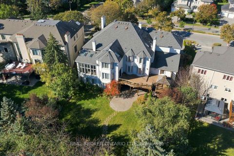 Photo 13 at 39 Dewbourne Avenue, Bayview Hill, Richmond Hill