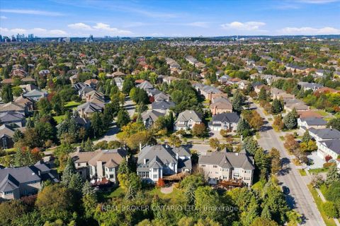 Photo 16 at 39 Dewbourne Avenue, Bayview Hill, Richmond Hill