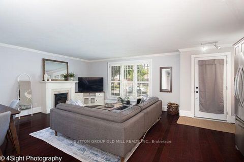 Photo 8 at 53 Savona Drive, Alderwood, Toronto