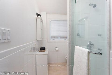 Photo 11 at 53 Savona Drive, Alderwood, Toronto