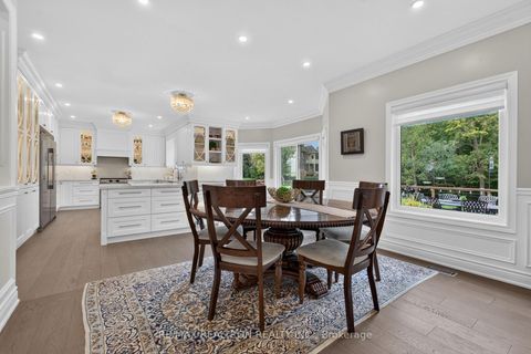 Photo 25 at 37 Offord Crescent, Bayview Southeast, Aurora