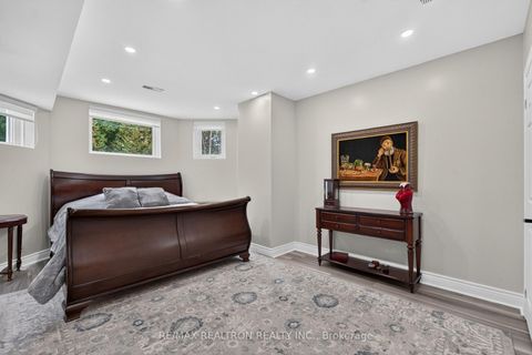 Photo 43 at 37 Offord Crescent, Bayview Southeast, Aurora