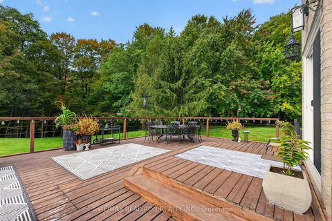 Photo 45 at 37 Offord Crescent, Bayview Southeast, Aurora