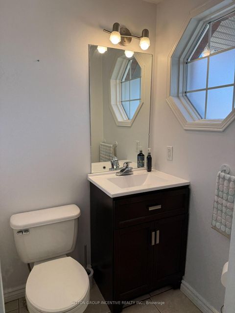 Photo 1 at 28 Weymouth Road, Georgian Drive, Barrie