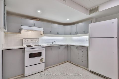 Photo 40 at 162 Bob O'Link Avenue, Glen Shields, Vaughan