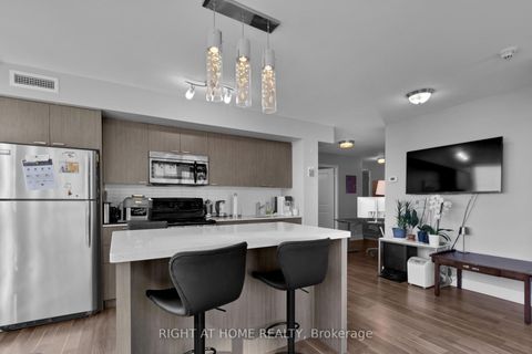 Photo 7 at 904 - 23 Sheppard Avenue E, Willowdale East, Toronto