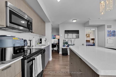 Photo 8 at 904 - 23 Sheppard Avenue E, Willowdale East, Toronto