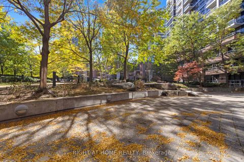 Photo 23 at 904 - 23 Sheppard Avenue E, Willowdale East, Toronto