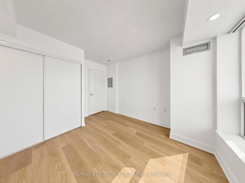Photo 6 at LPH03 - 20 Olive Avenue, Willowdale East, Toronto