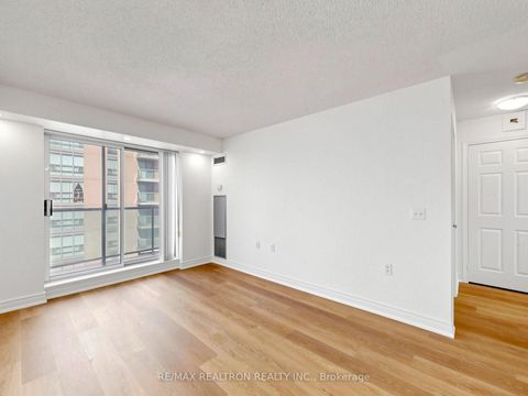 Photo 13 at LPH03 - 20 Olive Avenue, Willowdale East, Toronto