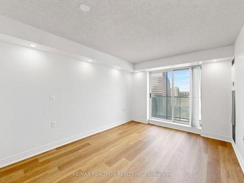 Photo 15 at LPH03 - 20 Olive Avenue, Willowdale East, Toronto