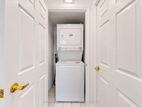 Photo 17 at LPH03 - 20 Olive Avenue, Willowdale East, Toronto