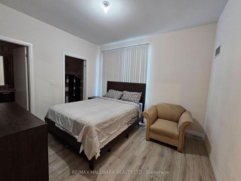 Photo 10 at 105 - 2152 Lawrence Avenue, Maryvale, Toronto