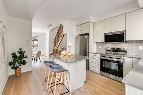 Photo 15 at 162 William Duncan Road, CFB, Toronto