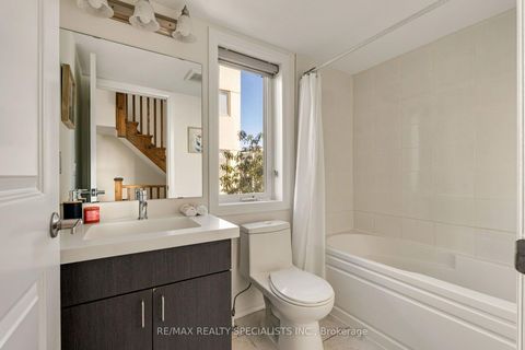 Photo 22 at 162 William Duncan Road, CFB, Toronto