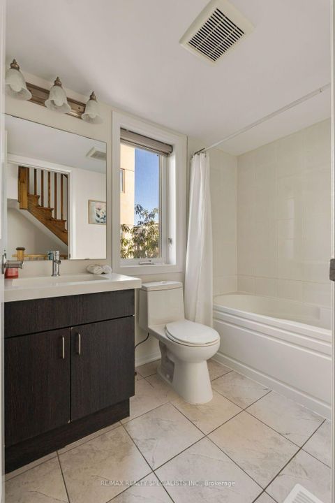 Photo 23 at 162 William Duncan Road, CFB, Toronto