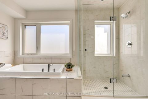 Photo 32 at 162 William Duncan Road, CFB, Toronto