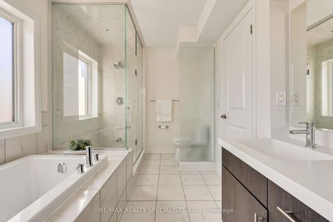 Photo 34 at 162 William Duncan Road, CFB, Toronto