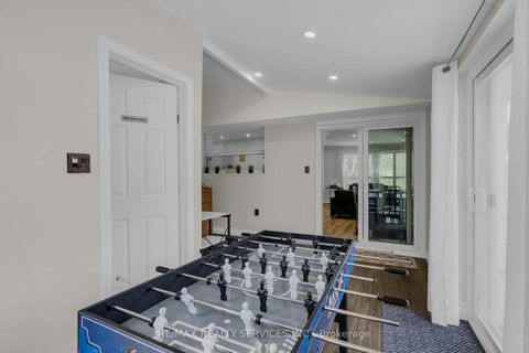 Photo 13 at 17 Avening Drive, Clairville, Toronto