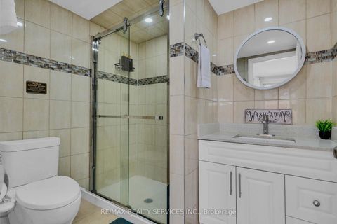 Photo 15 at 17 Avening Drive, Clairville, Toronto