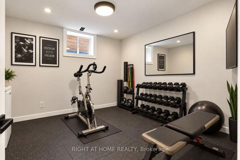 Photo 33 at 17 Exbury Road, CFB, Toronto