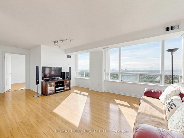 Photo 9 at 2010 - 1 Rean Drive, Bayview Village, Toronto