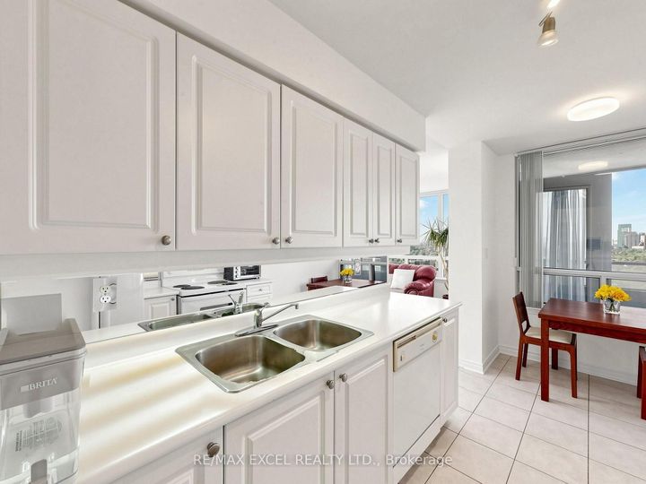 Photo 14 at 2010 - 1 Rean Drive, Bayview Village, Toronto