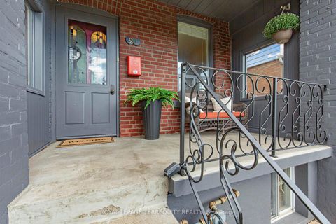 Photo 2 at 211 Blackthorn Avenue, Pellam Park, Toronto