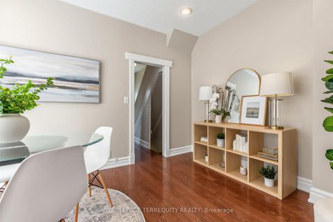 Photo 5 at 211 Blackthorn Avenue, Pellam Park, Toronto