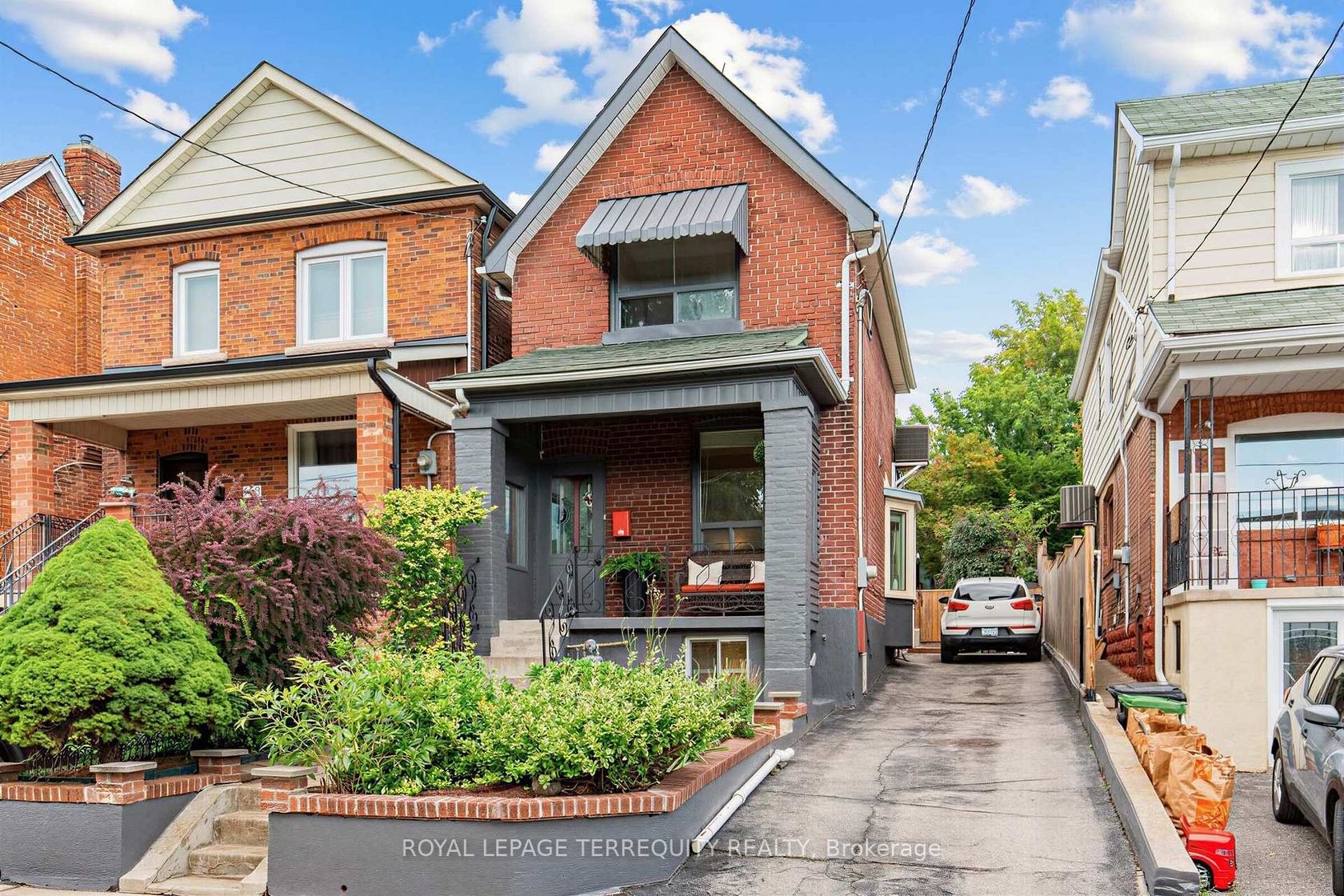 211 Blackthorn Avenue, Pellam Park, Toronto 