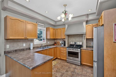 Photo 9 at 56 Silver Trail, Ardagh, Barrie