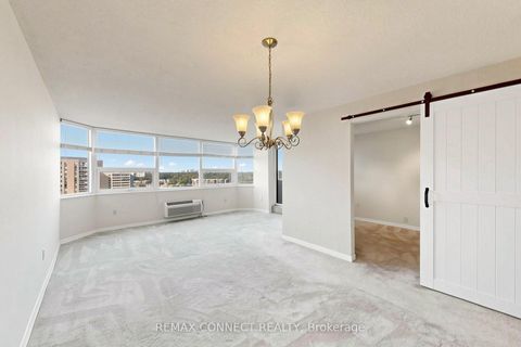 Photo 5 at 1614 - 121 Ling Road, West Hill, Toronto