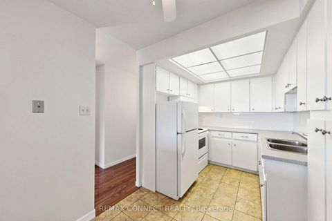 Photo 10 at 1614 - 121 Ling Road, West Hill, Toronto