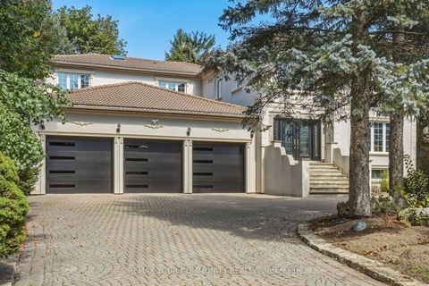 Photo 1 at 176 Old Surrey Lane, South Richvale, Richmond Hill