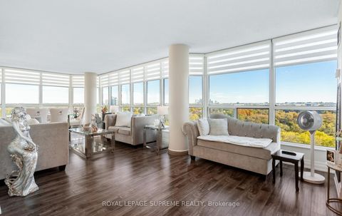 Photo 8 at 1015 - 5 Rowntree Road, Jamestown, Toronto