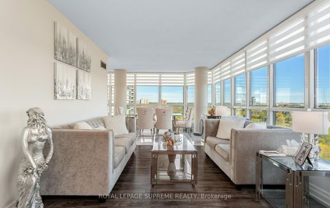 Photo 11 at 1015 - 5 Rowntree Road, Jamestown, Toronto