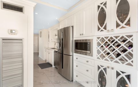 Photo 21 at 1015 - 5 Rowntree Road, Jamestown, Toronto