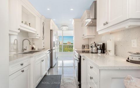 Photo 25 at 1015 - 5 Rowntree Road, Jamestown, Toronto