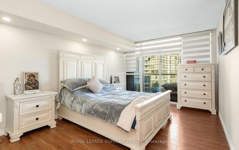 Photo 29 at 1015 - 5 Rowntree Road, Jamestown, Toronto