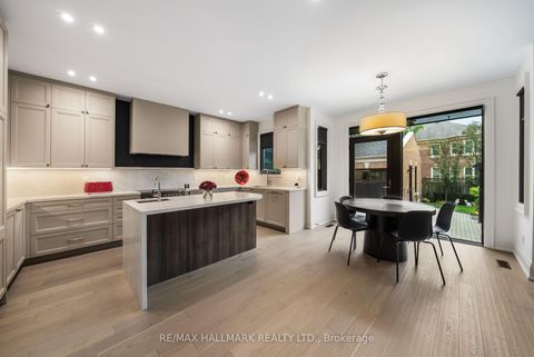 Photo 12 at 54 Theobalds Circle, Mill Pond, Richmond Hill