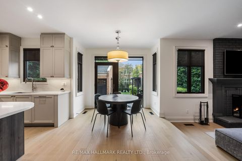 Photo 13 at 54 Theobalds Circle, Mill Pond, Richmond Hill