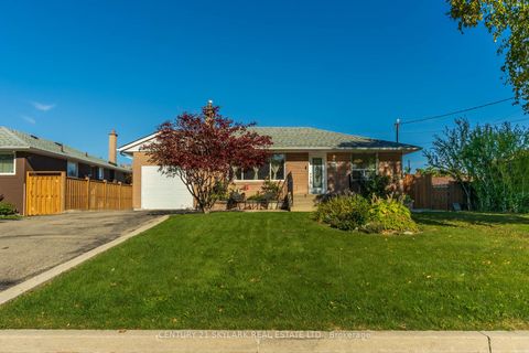 Photo 0 at 24 Aura Lea Boulevard, Pelmo Park W5, Toronto